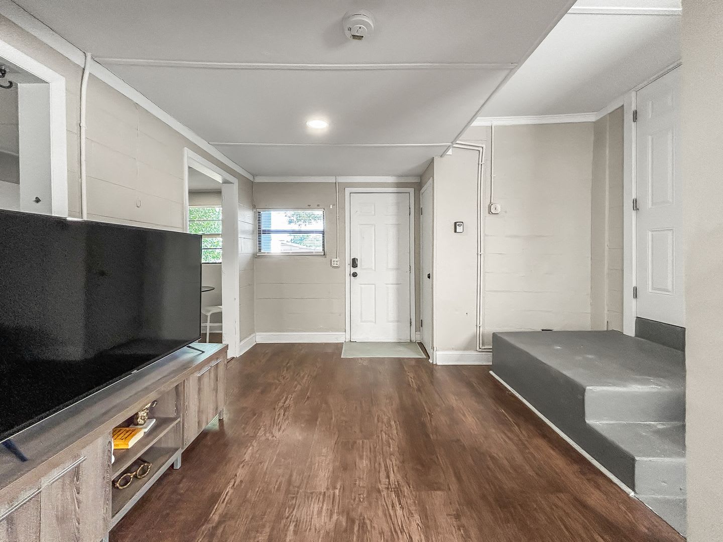 1515 E 31st Ave – photo 3