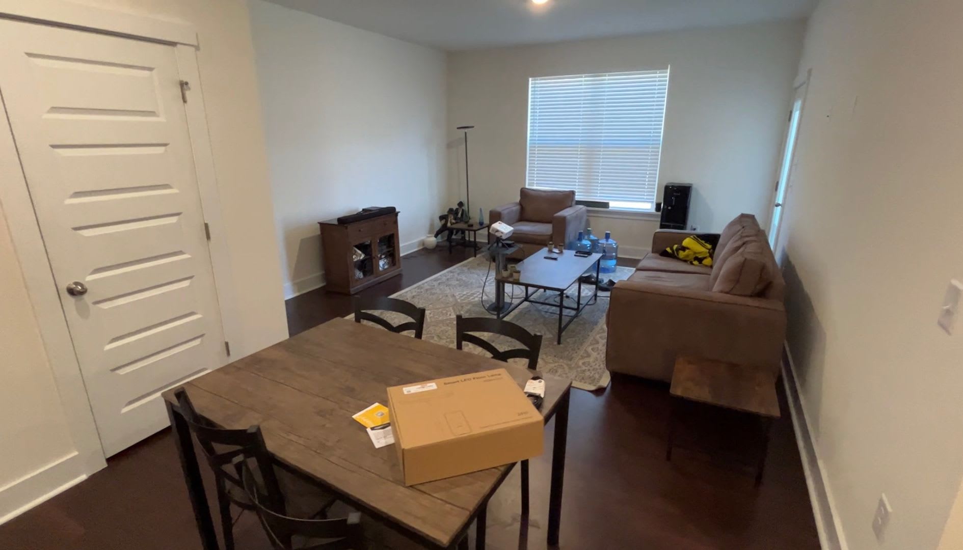 Room In 4 Bedroom Townhome At Clark Creek Ln – photo 4