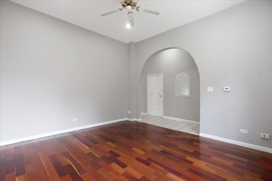 1611 N. Wood St. – photo 3