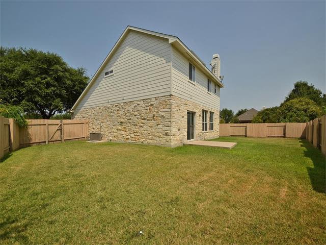 Lovely home in desirable Scofield Farms! – photo 5