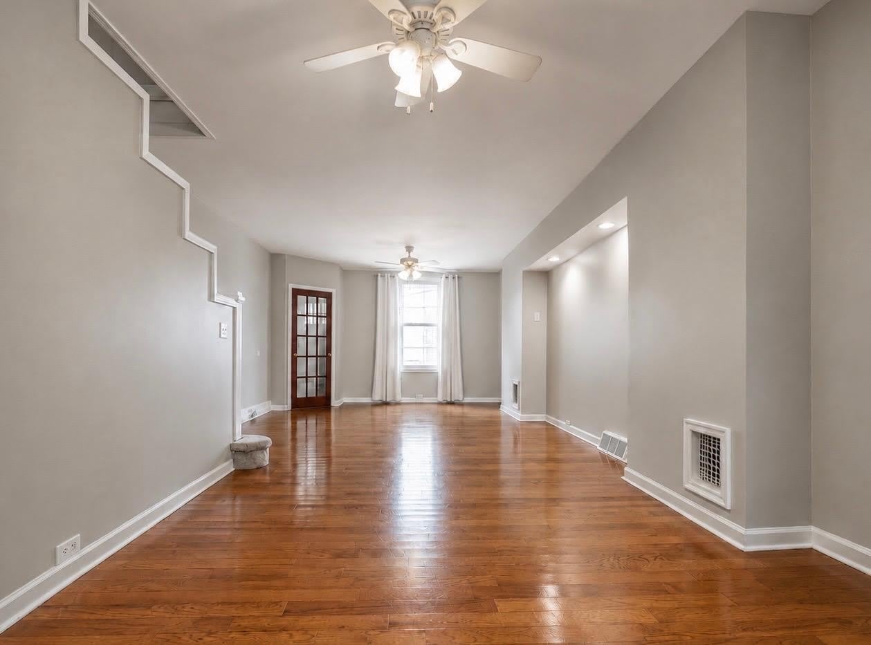 2643 EMERALD Street – photo 5
