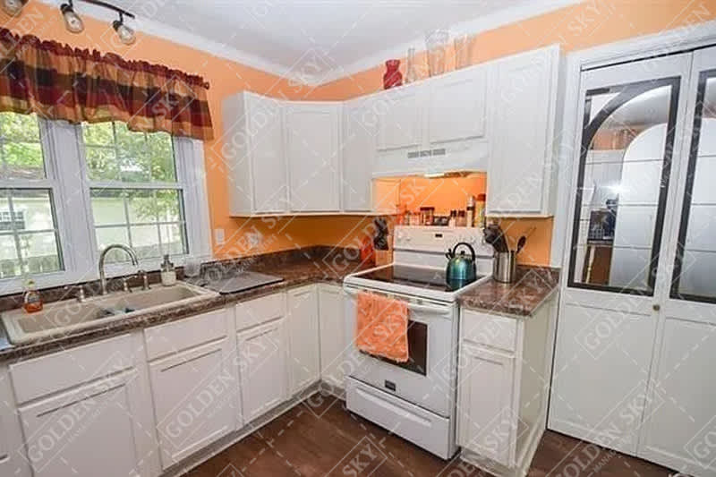 2605 North Maplewood Avenue – photo 4