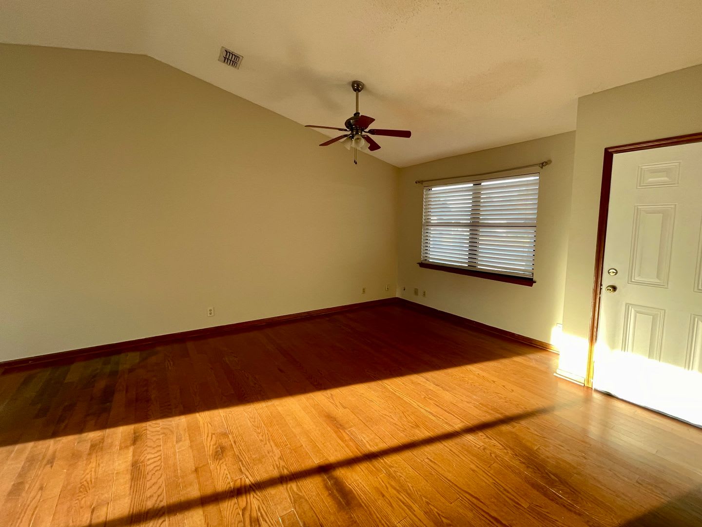 154 Green Acres – photo 2