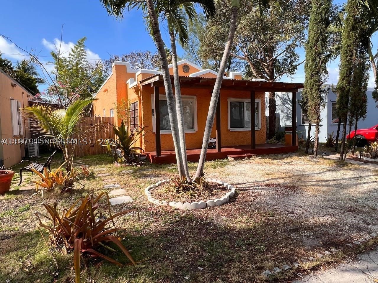 1640 Funston St – photo 1