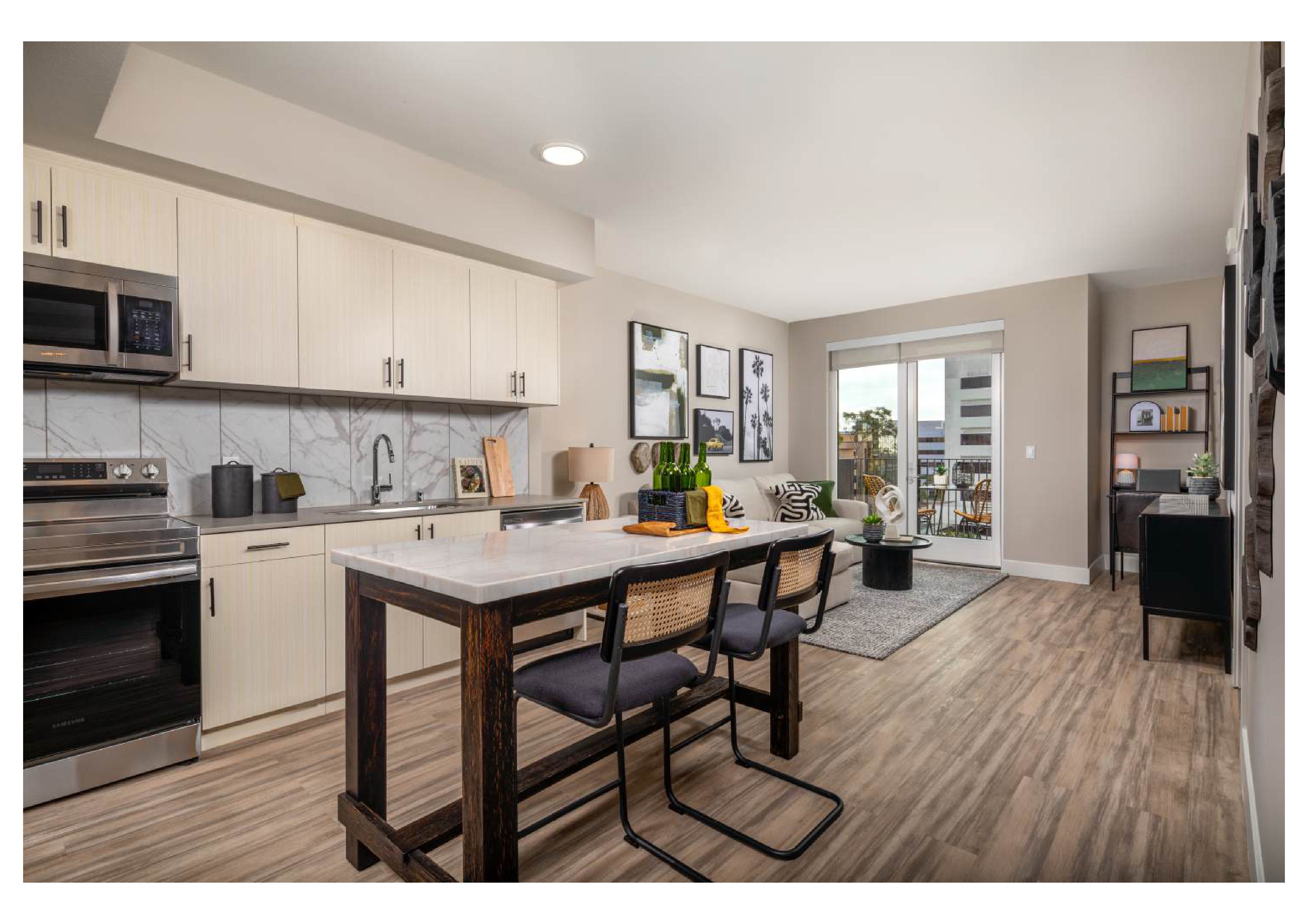 8200 Maitland Avenue – photo 3