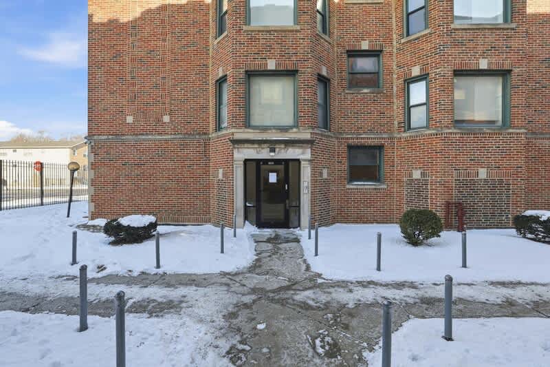 7501 South Stewart Avenue – photo 1