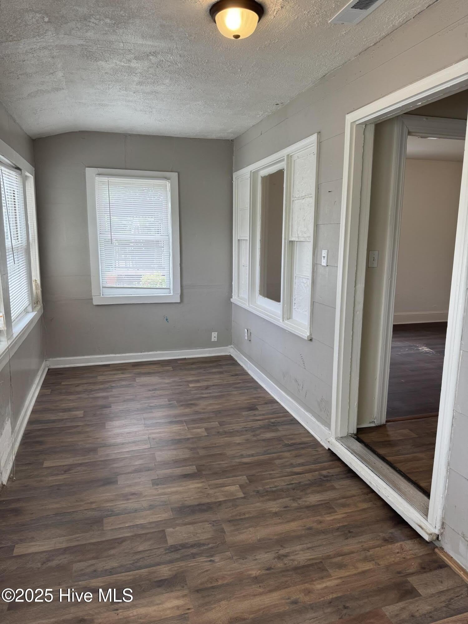 1217 Fleming Street – photo 2
