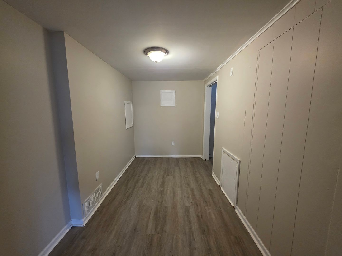 4 Bedroom, 2 Bathroom House in the South Side! – photo 4