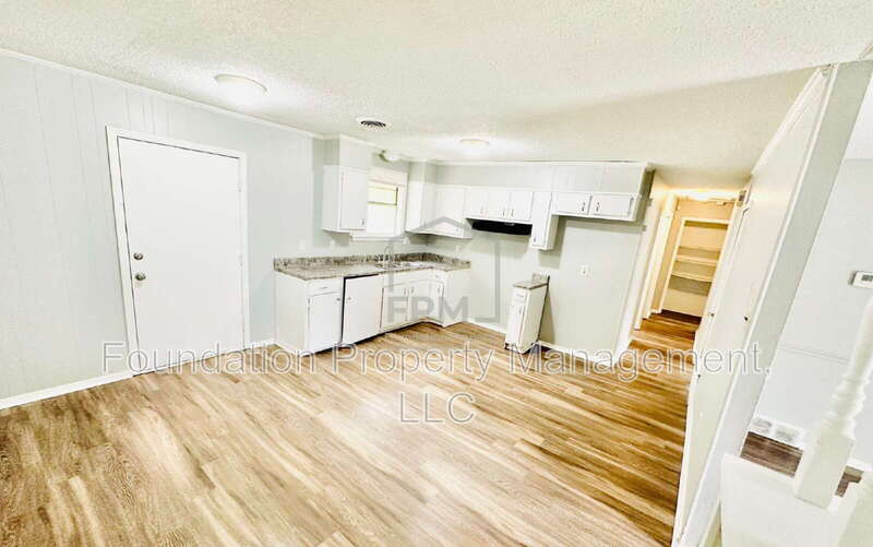 3366 Lone Rock – photo 3
