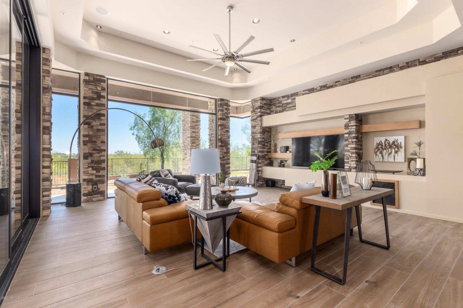 5365 E PRICKLEY PEAR Road – photo 1