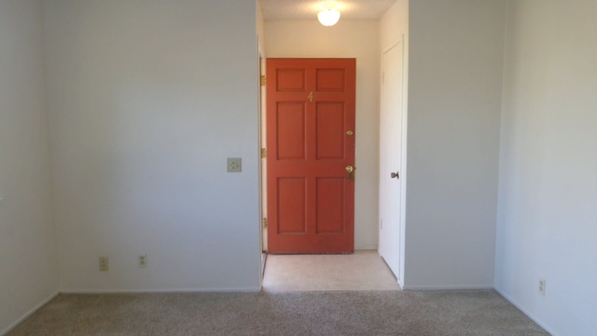 2 Bedroom Condo – photo 1
