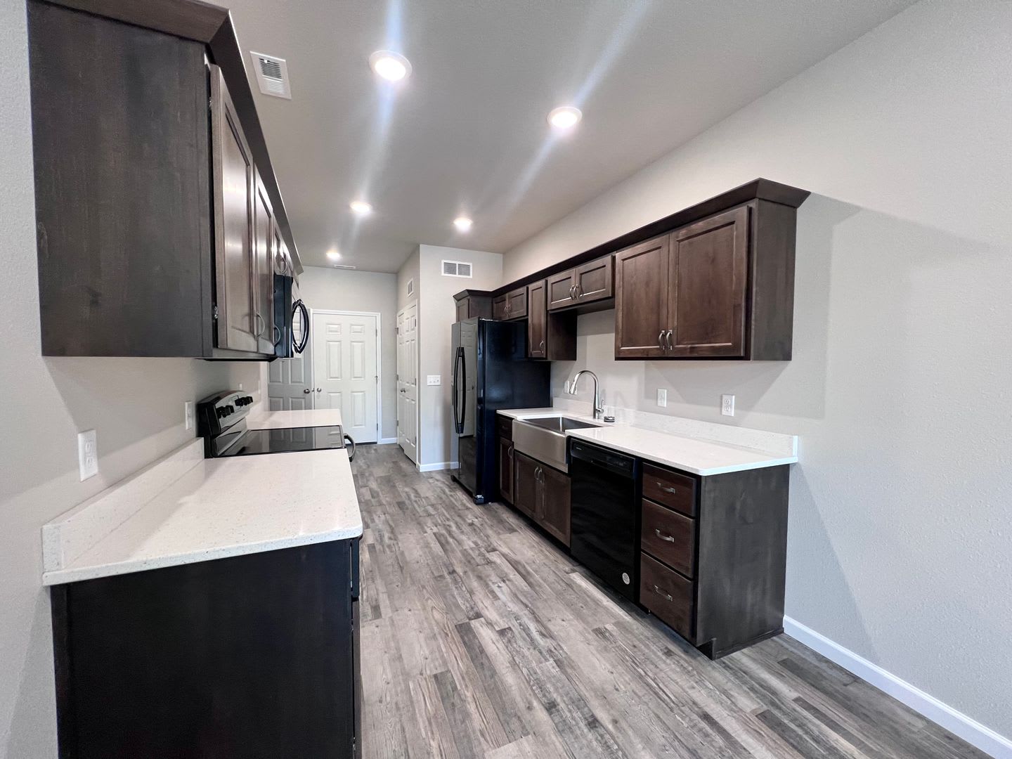 Townhome 2 Blocks from Legacy High School! – photo 5