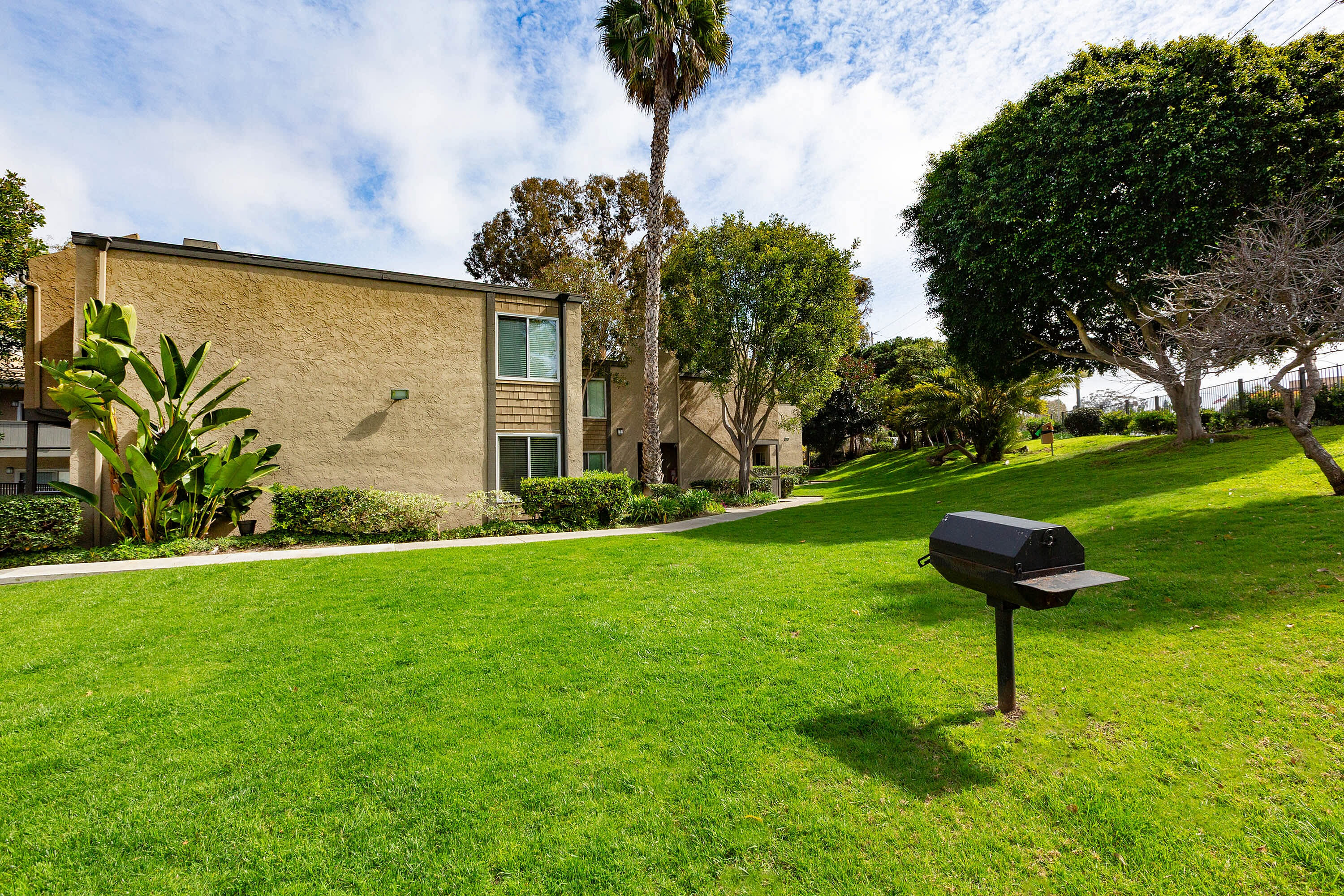 Elan Seacrest Apartment – photo 2