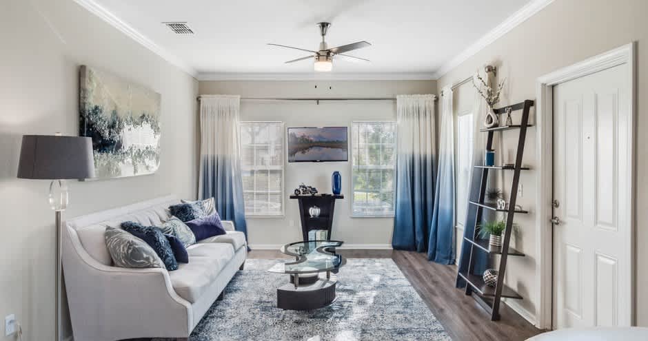 4292 Woodhall Circle – photo 5