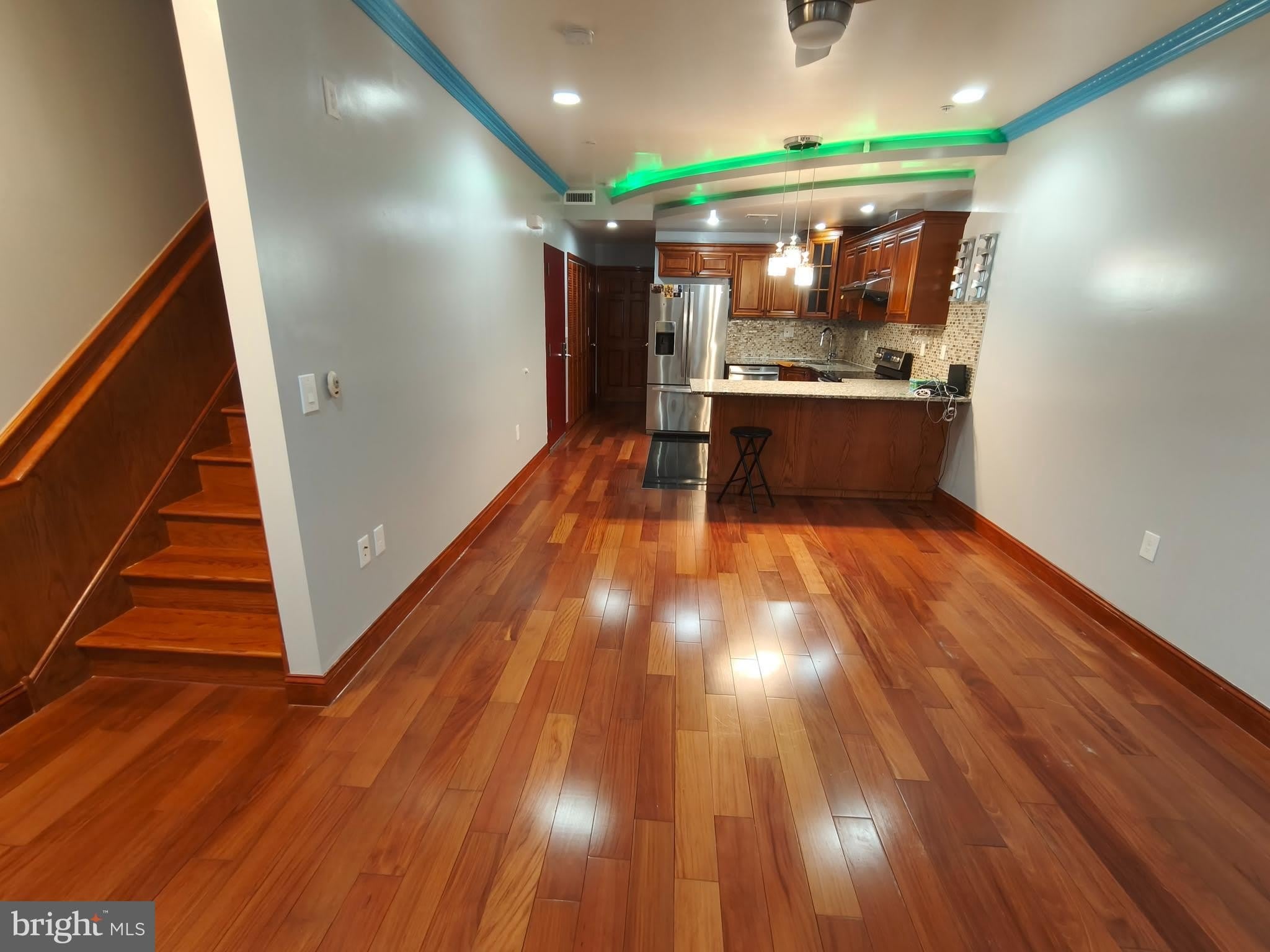 1106 WALLACE Street – photo 1