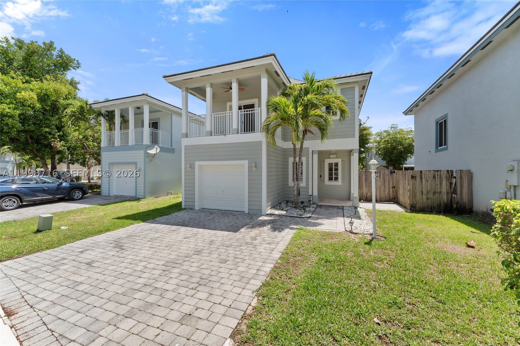 379 NE 31st Ave – photo 2