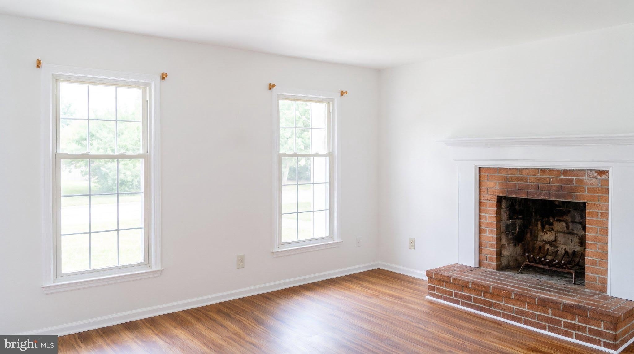 402 FOREST Court – photo 4
