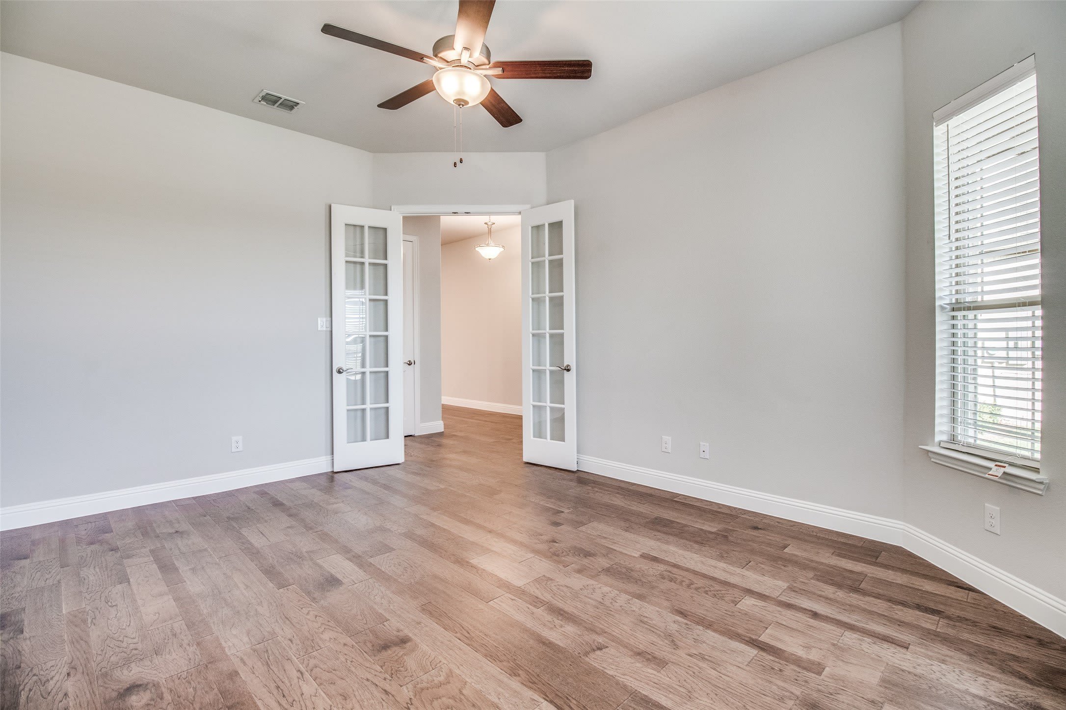 613 Cowboy Way – photo 4