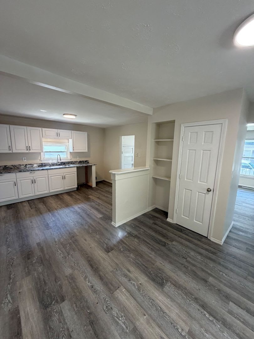 Fully Renovated 3BR Home – photo 1