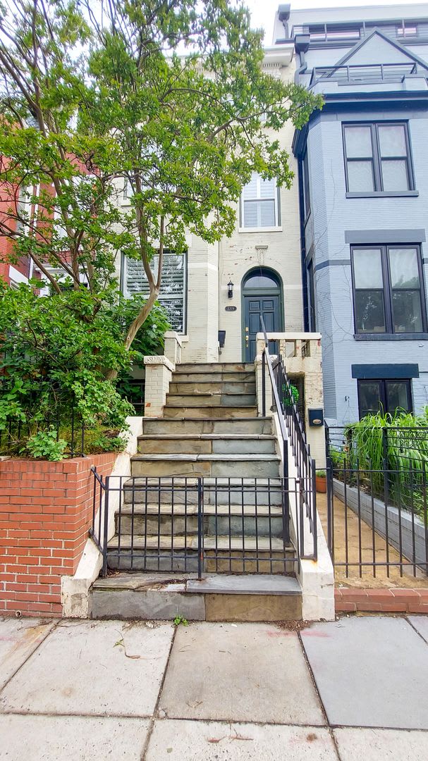 2719 Ontario Rd Nw – photo 3