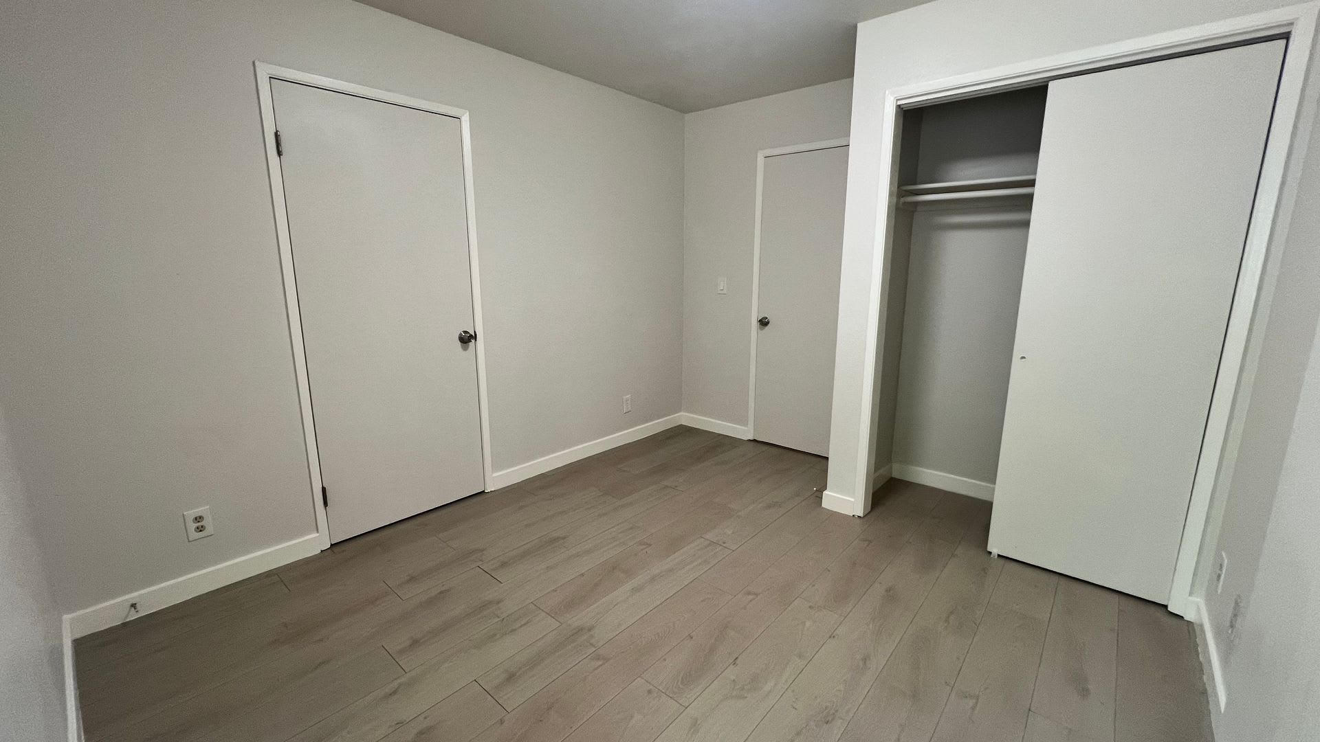 Newly Remodeled and Spacious 3 bedroom 1 bath Rambler – photo 5