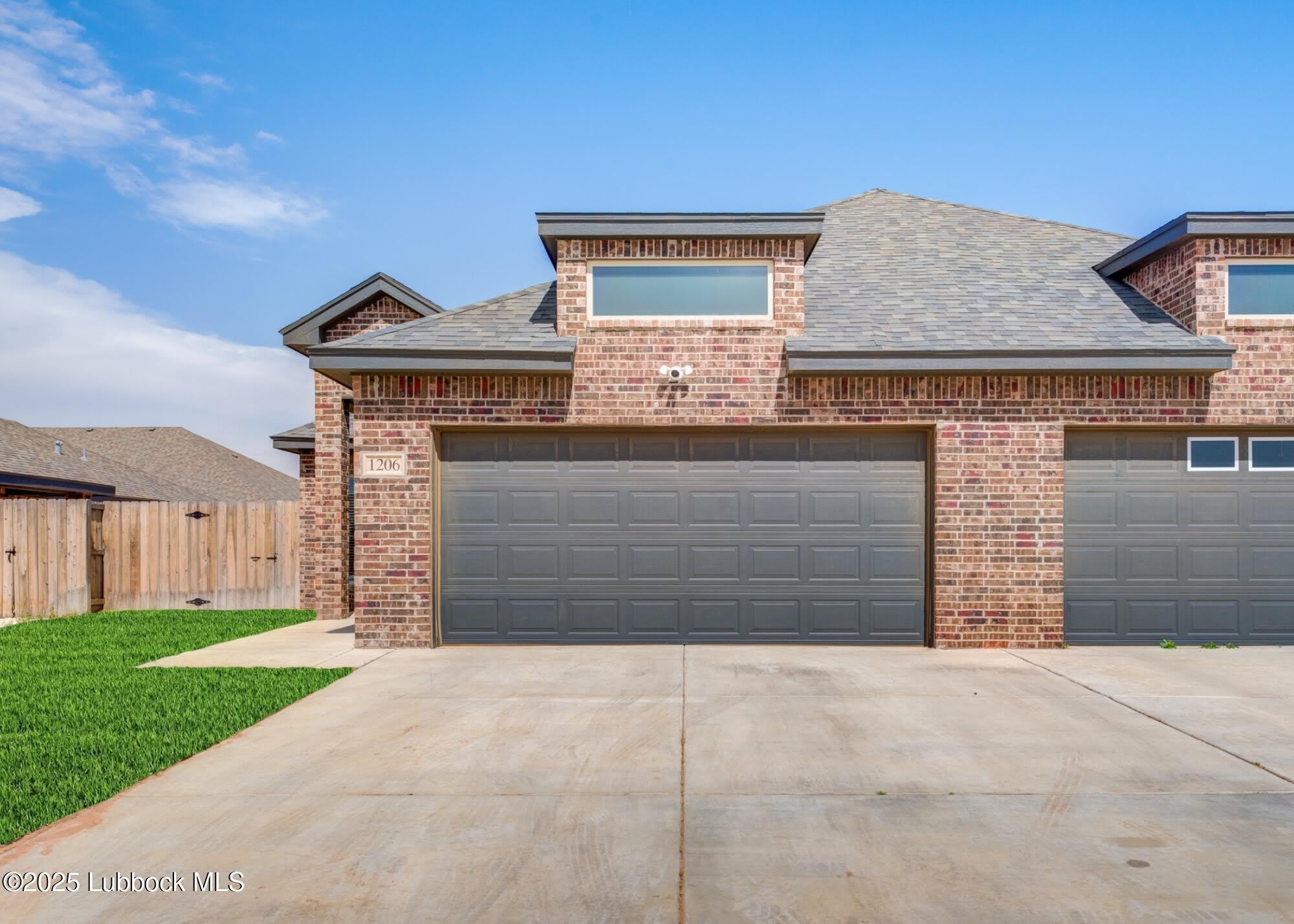 1206 N Essex Avenue – photo 1