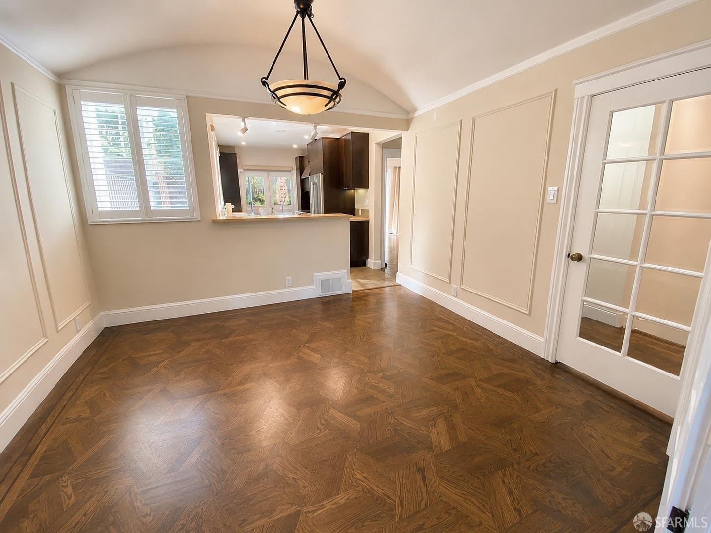 639 Bosworth Street – photo 3