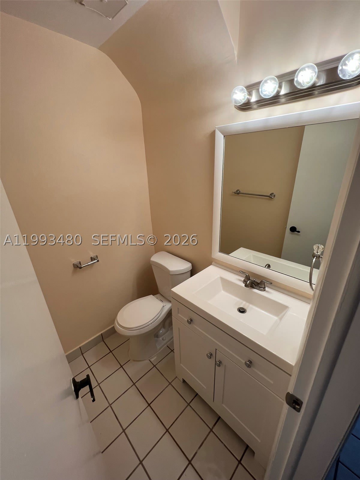 2605 NW 47th Ter – photo 4