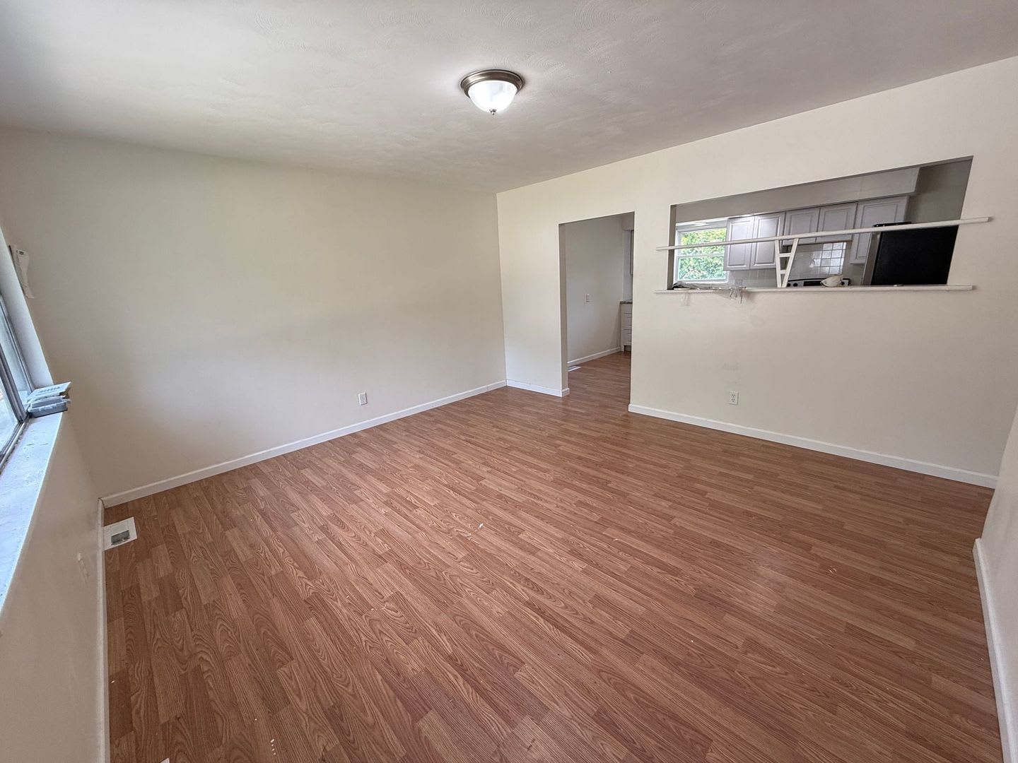3 bedroom Charmer For Rent! Housing Vouchers Accepted! – photo 5