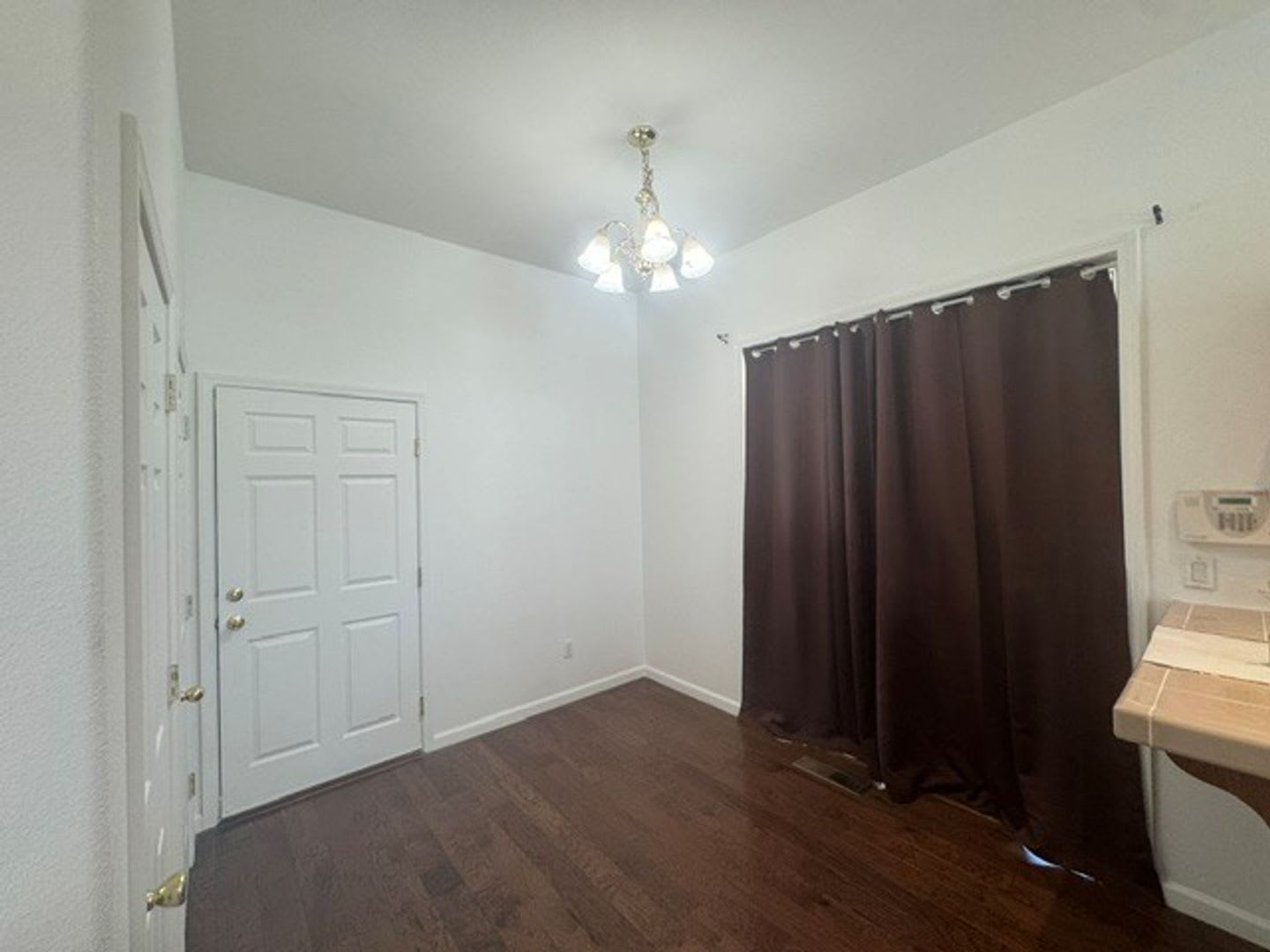 <b> Three Bedroom near Wildcreek Golf Course<br><br> – photo 4