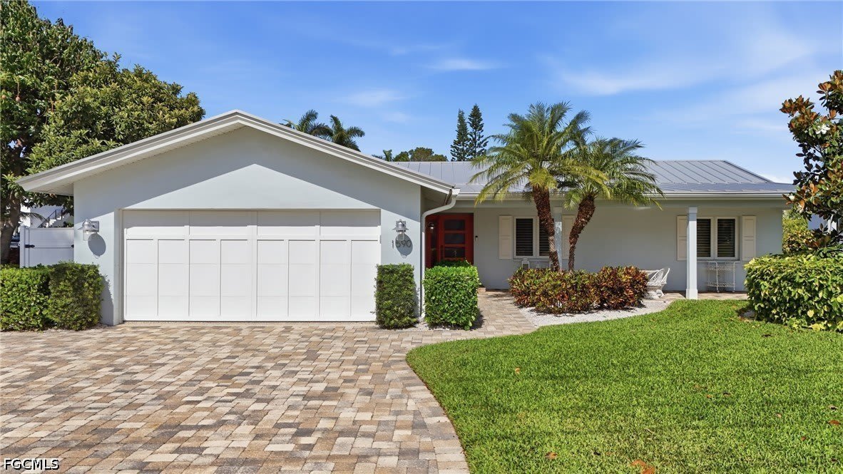 1590 Sandpiper Street – photo 2