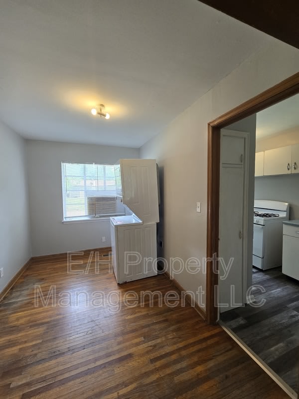 718 South Hunter – photo 4