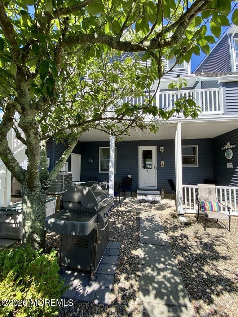 10 SE Central Avenue – photo 1