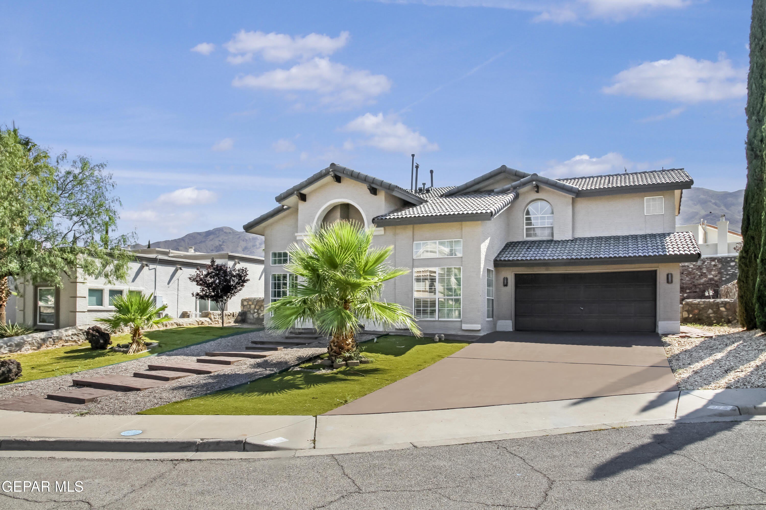 908 LOS PINOS Way – photo 2