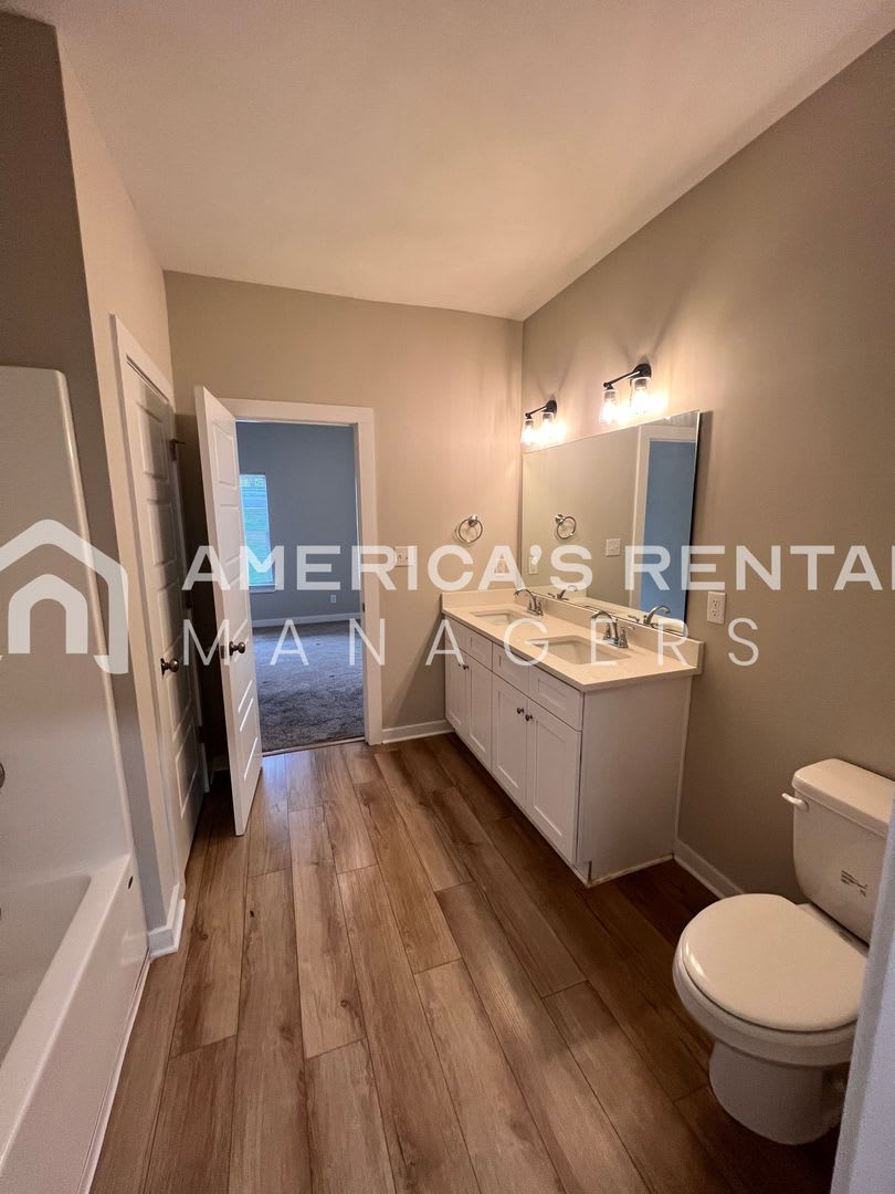 Home for Rent in Bay Minette, AL!! Available to View Now! – photo 4