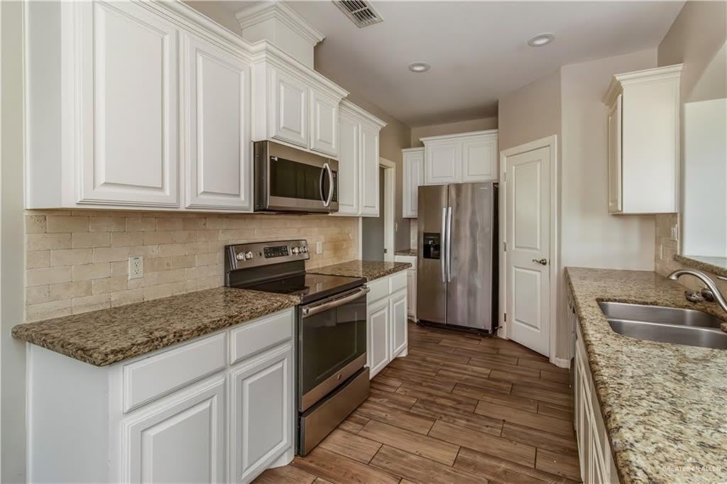 5217 Lost Creek Lane – photo 5