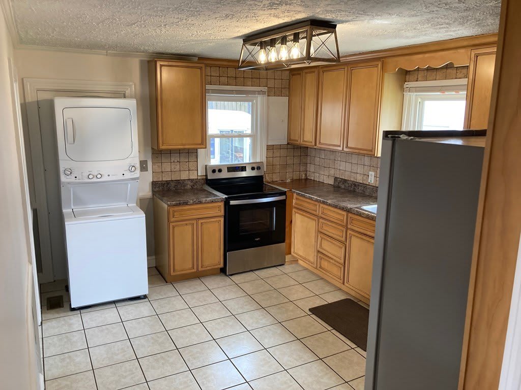 141 Shipley St – photo 3