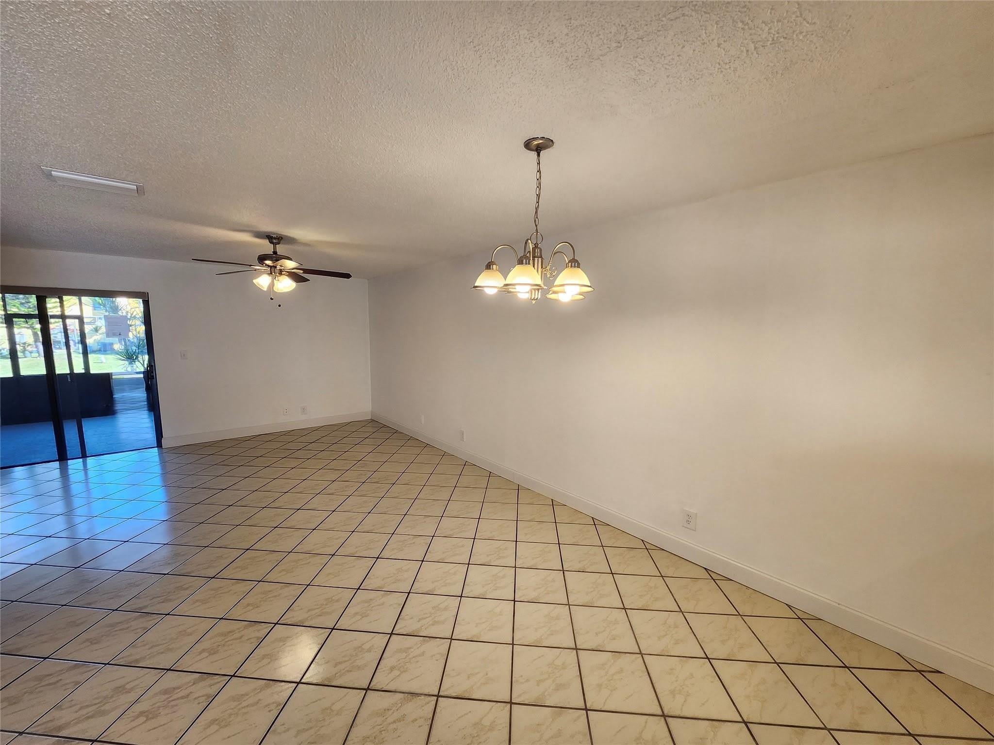 9421 Nw 15Th Street – photo 4