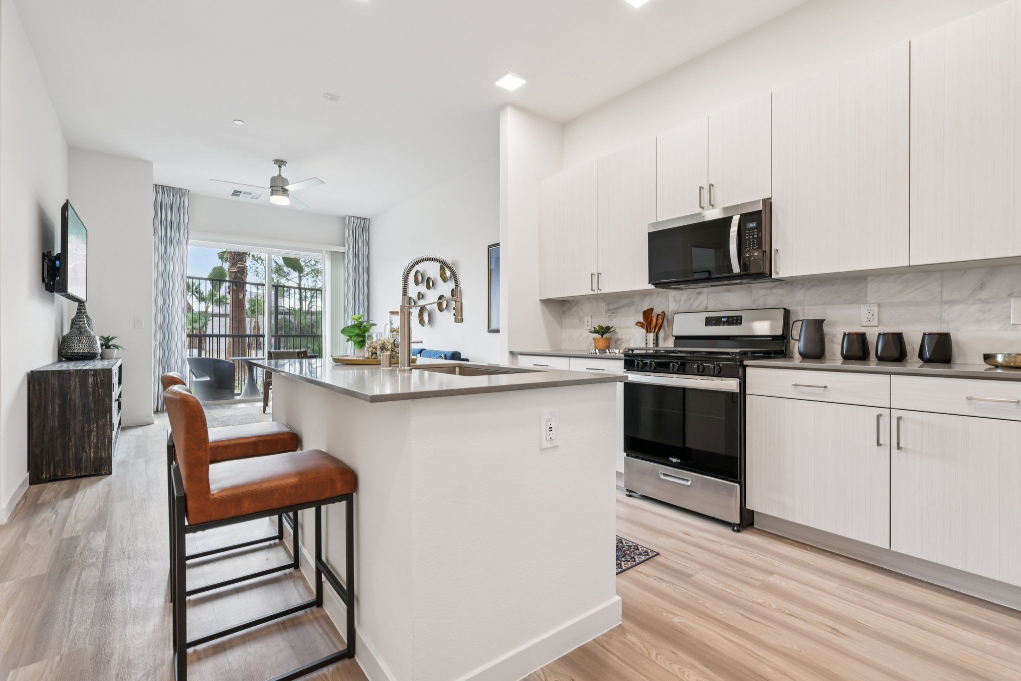 Coya Vegas Apartments – photo 2