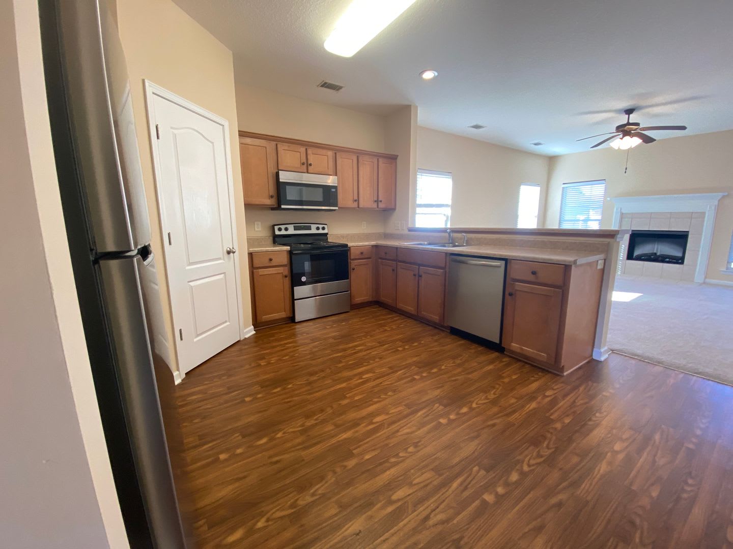 Coming August 2026 No Pets Only Pay Electric Rent – photo 5