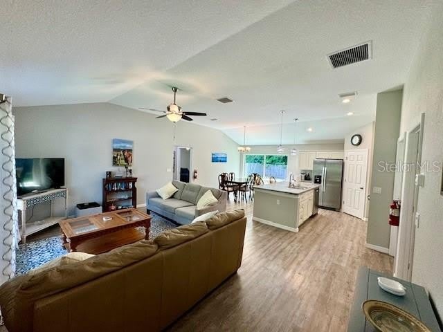5423 Nw 52Nd Avenue – photo 2