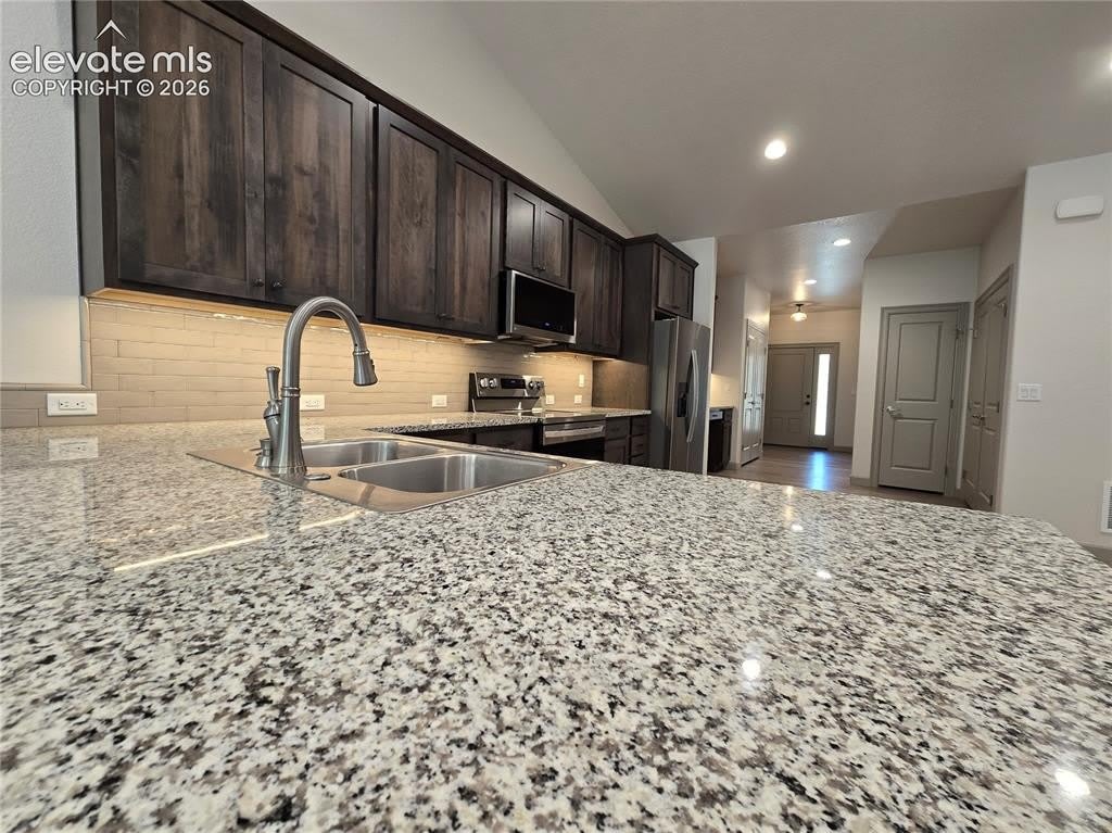 538 Brecken Court – photo 4