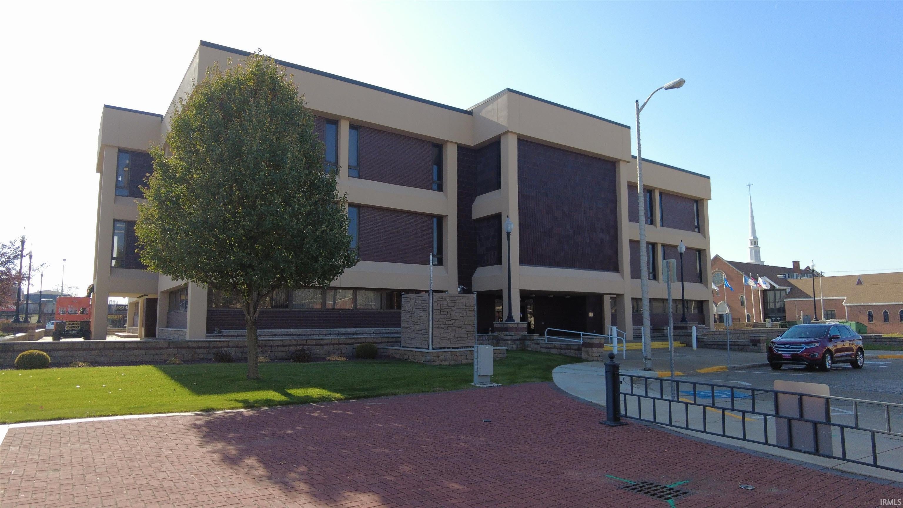 116 Constitution Plaza – photo 4