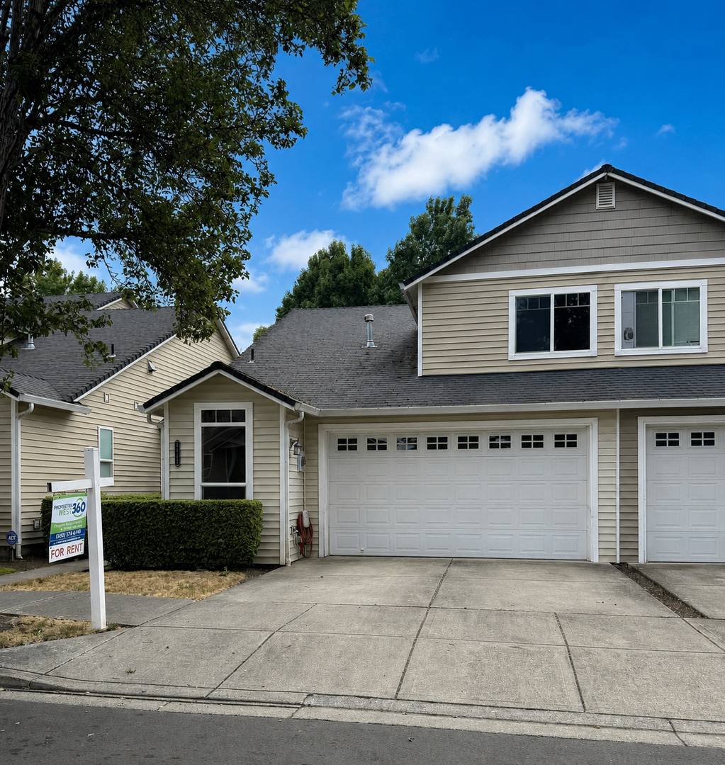 Spacious 3-Bedroom Vancouver Home with New Carpet & 2-Car Garage – photo 1