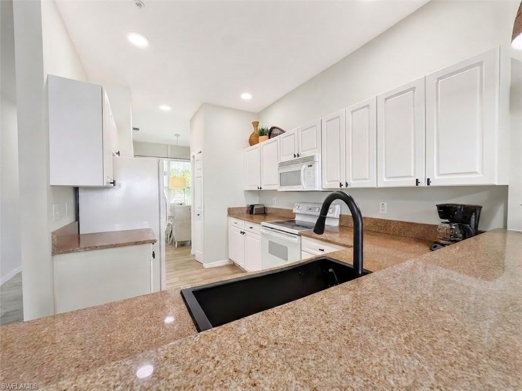 7895 Mahogany Run Ln – photo 4
