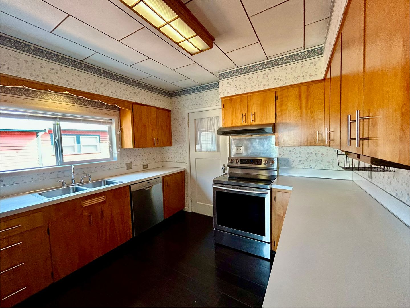 2516 Huron St – photo 4