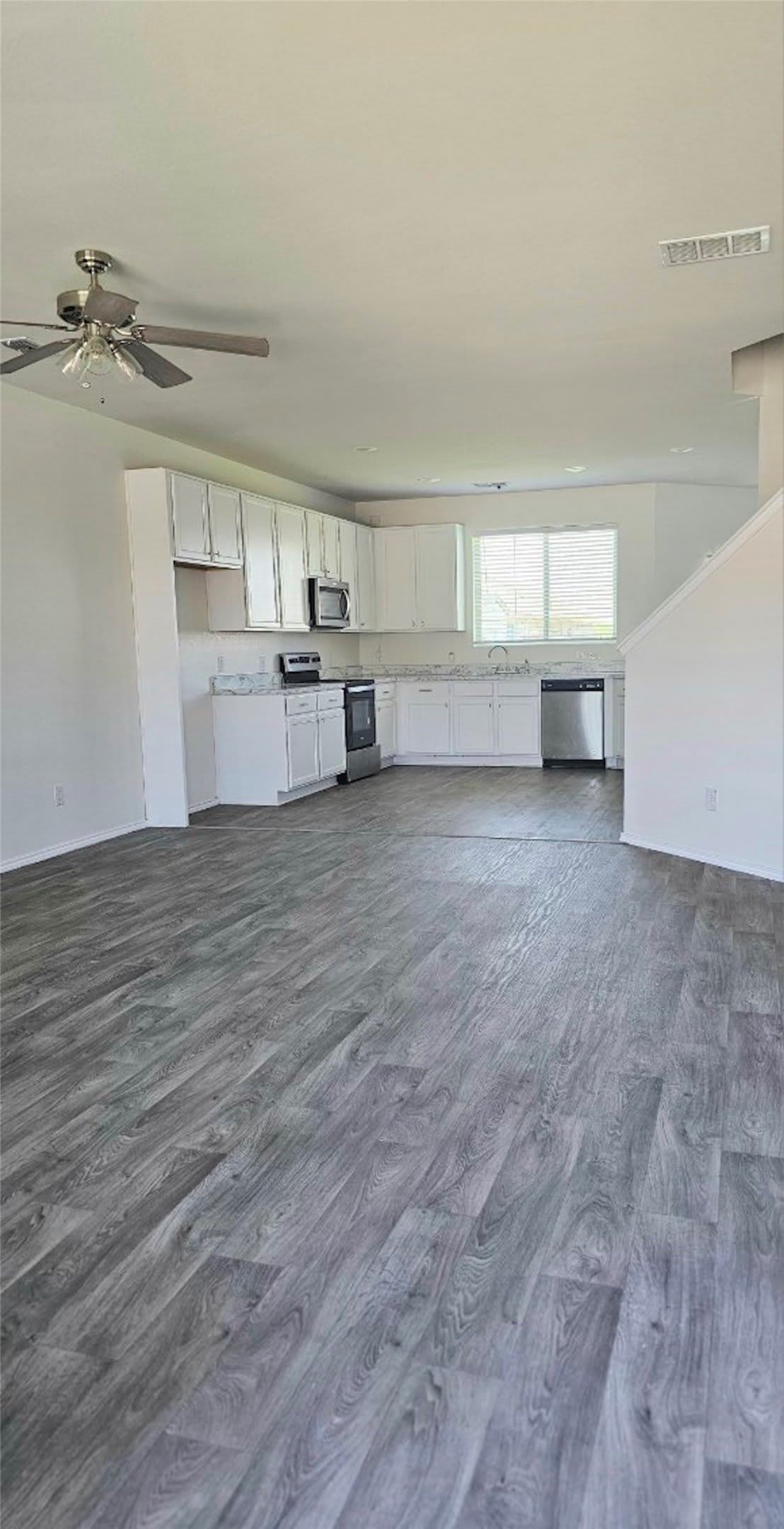 1004 Waverly Drive – photo 4
