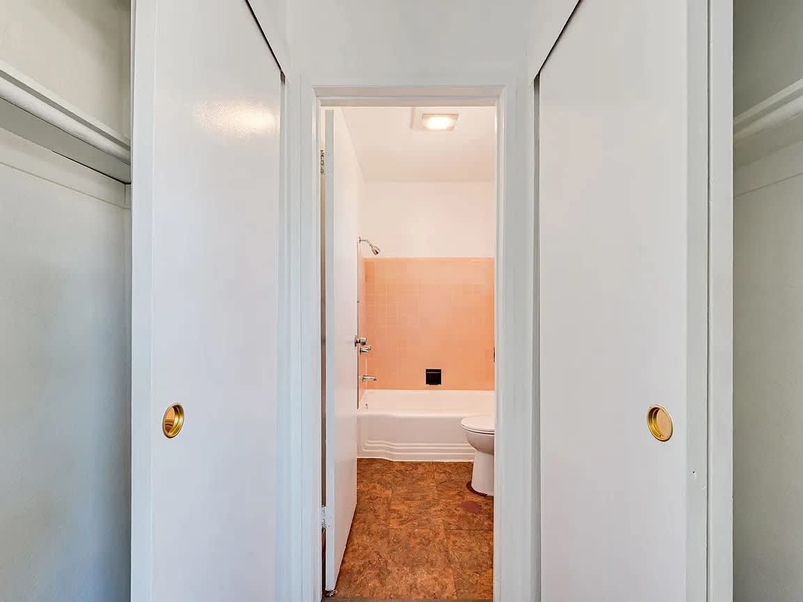333 W 61St St Apt 3 – photo 5