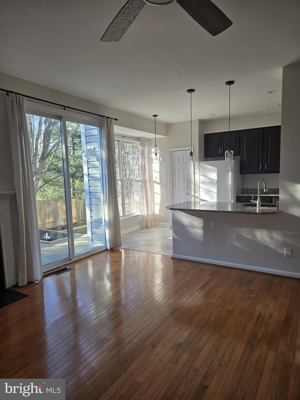 20323 SWALLOW POINT Road – photo 2
