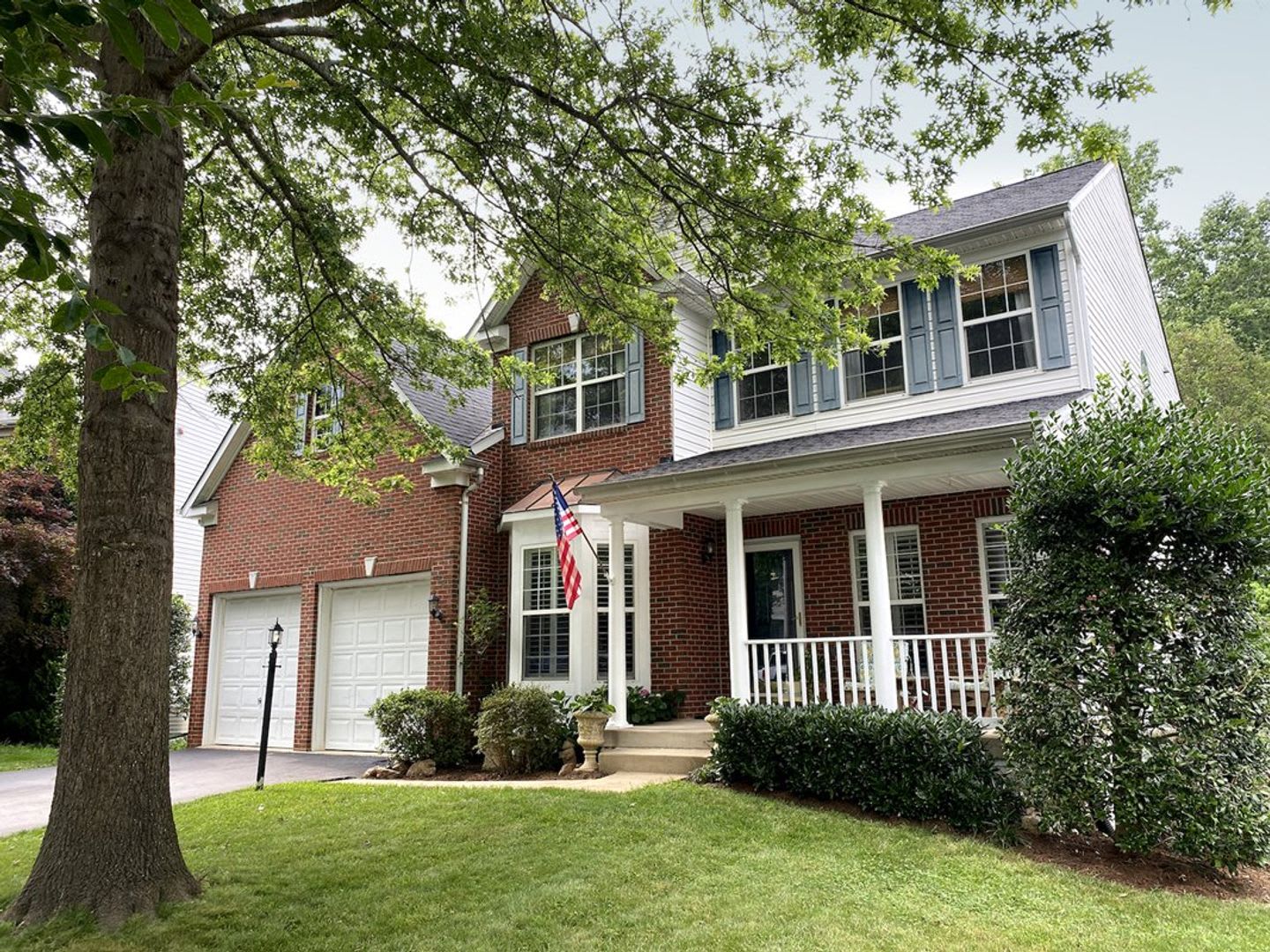 BEAUTIFULLY REMODELLED – photo 1